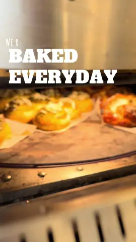 Baked everyday 🔥✊#juni #paris 