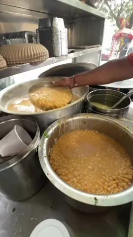 Chole kulche Indian street food #viral #foryou #foryoupage #treanding #video #street #food 
