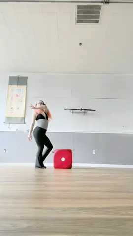 #glamourous #taliahazard  #solocontortion #solocontortionist #rollthedice #dice 