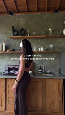 studying for my Yoga teacher training #yogaflow #yoga #fyp #healthyliving #yogapose #yogalover #morningroutine #wellness #morningvibes #morninginmylife #breakfast  #yogateachertraining #yogateacher 