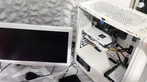 RX 580 16BG da Kabum na primeira ligada 🥲 #setup #setupgamer #setupgamer t #fy #