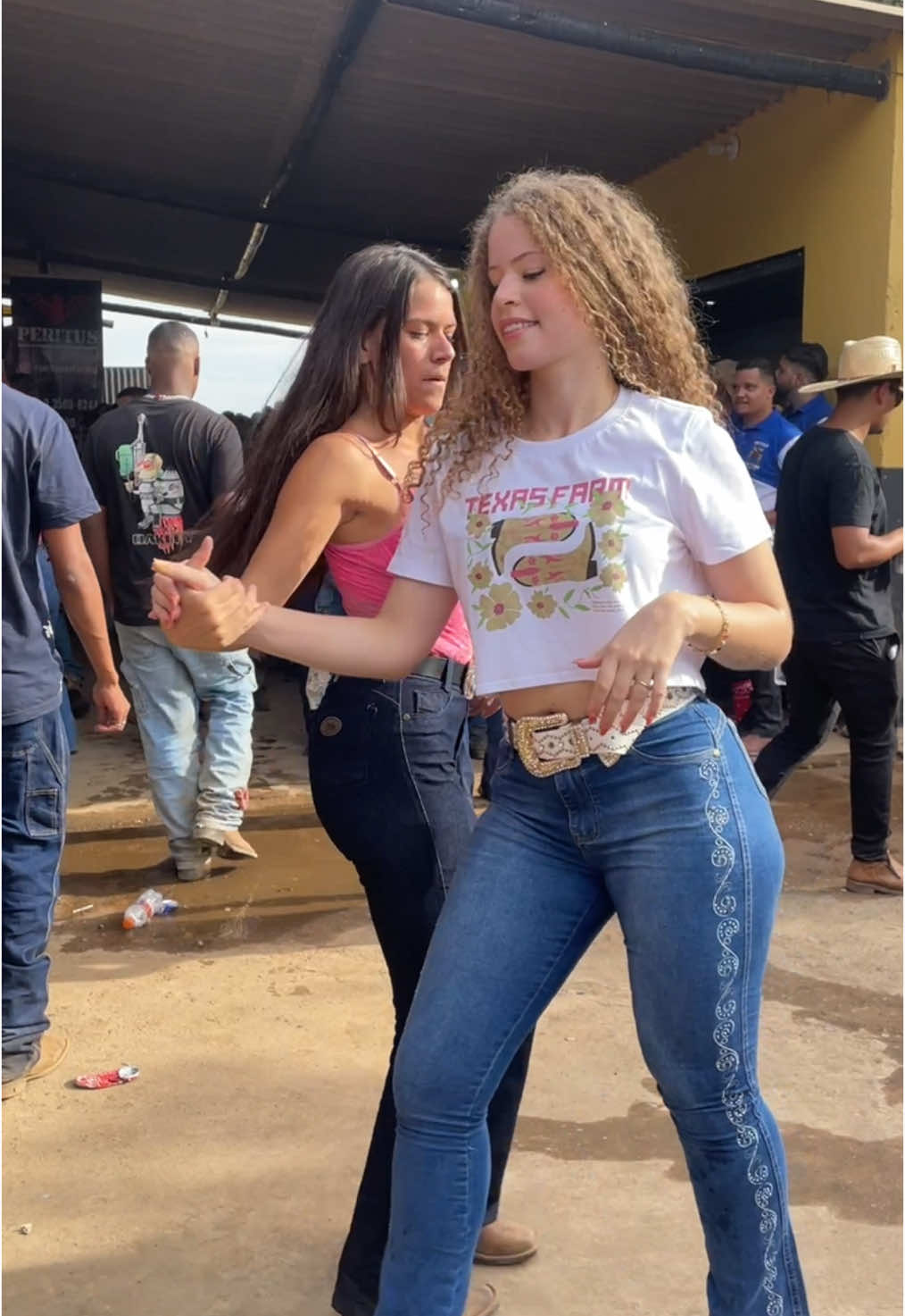 com essa linda, que eu nn peguei o @   🥹