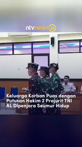 Majelis Hakim di Pengadilan Militer Jakarta telah menjatuhkan putusan terhadap tiga anggota TNI AL yang terlibat dalam kasus penemb4k*n terhadap seorang pemilik usaha rental mobil, Ilyas Abdurrahman yang dilakukan beberapa waktu lalu. Dari ketiga terdakwa, dua diantaranya dijatuhi hukuman penjara seumur hidup. Sementara itu, terdakwa ketiga mendapat hukuman penjara 4 tahun dikurangi masa tahanan yang sudah dijalani. Sidang vonis ini digelar di Pengadilan Militer Jakarta pada Selasa, 25 Maret 2025. Keluarga korban mengaku puas dengan putusan hakim. Soal restitusi, pihak keluarga tidak terlalu mengharapkan, karena tuntutan itu hanya untuk memberatkan hukuman para terdakwa. #bosrental #tni #penjara #seumurhidup #dinasmiliter #hukuman #tnial #news #ntvnewsid