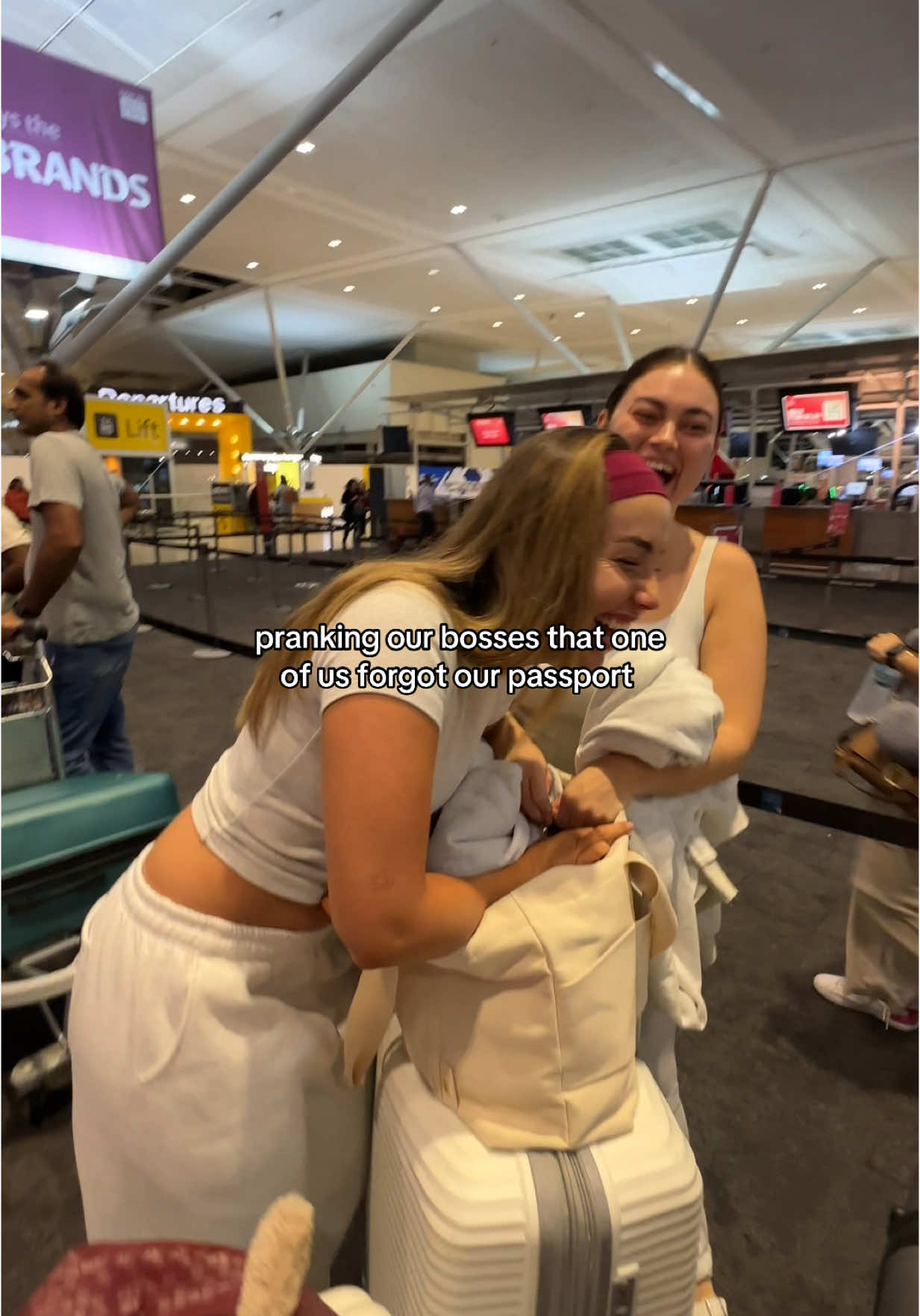 “oh so she just can’t come then” is unreal #prank #flight
