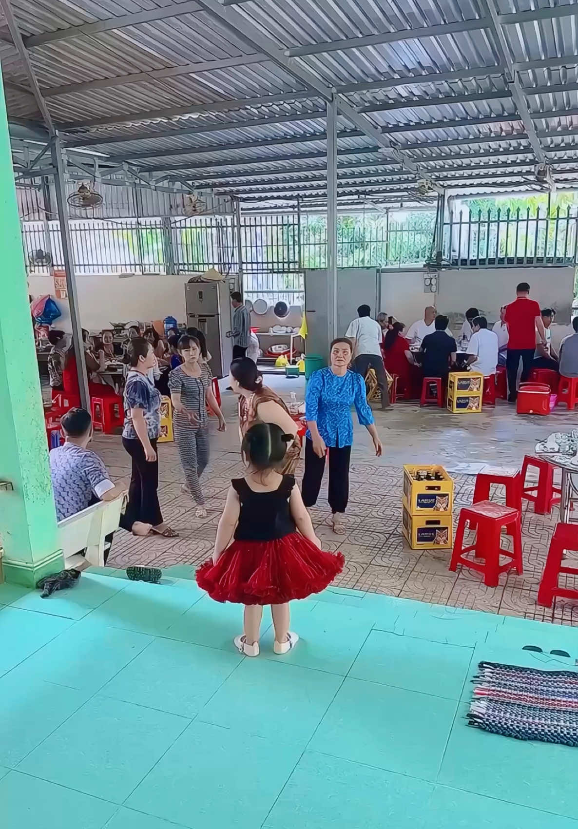 Vẫn không quen nên thui đăng lại ha ha #côgáibáncăntin #xuhuongtiktok #QuỳnhLê_95 #dondepnhacua 