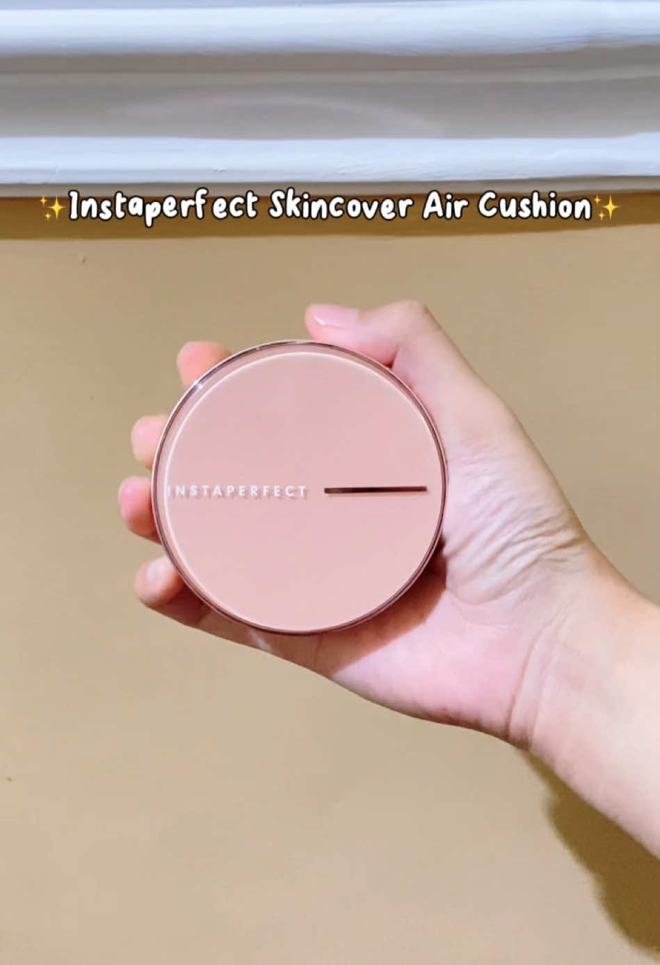 ✨Instaperfect Skincover Air Cushion✨ Available 14 shade ✅ Ringan✅ Minim oksidasi✅ Medium coverage✅ Tahan lama✅ Semakin lama dipakai semakin cakeupp✅✅ Yang aku pake ini shade 11 fairy pink😍 Cocok untuk kulit Fair Skintone (kulit terang) Pilihan skintone lain juga ada✅ Yukk buruan samaan🥰🥰 #cushioninstaperfect #cushionfairypinkinstaperfect #cushionviral #instaperfectcushion 