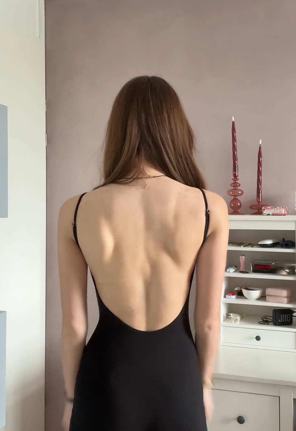 Should I get a flower spine tattoo? 🤭 #wlw #haircut #20 #wuhluhwuh #backless #spinetattoo?