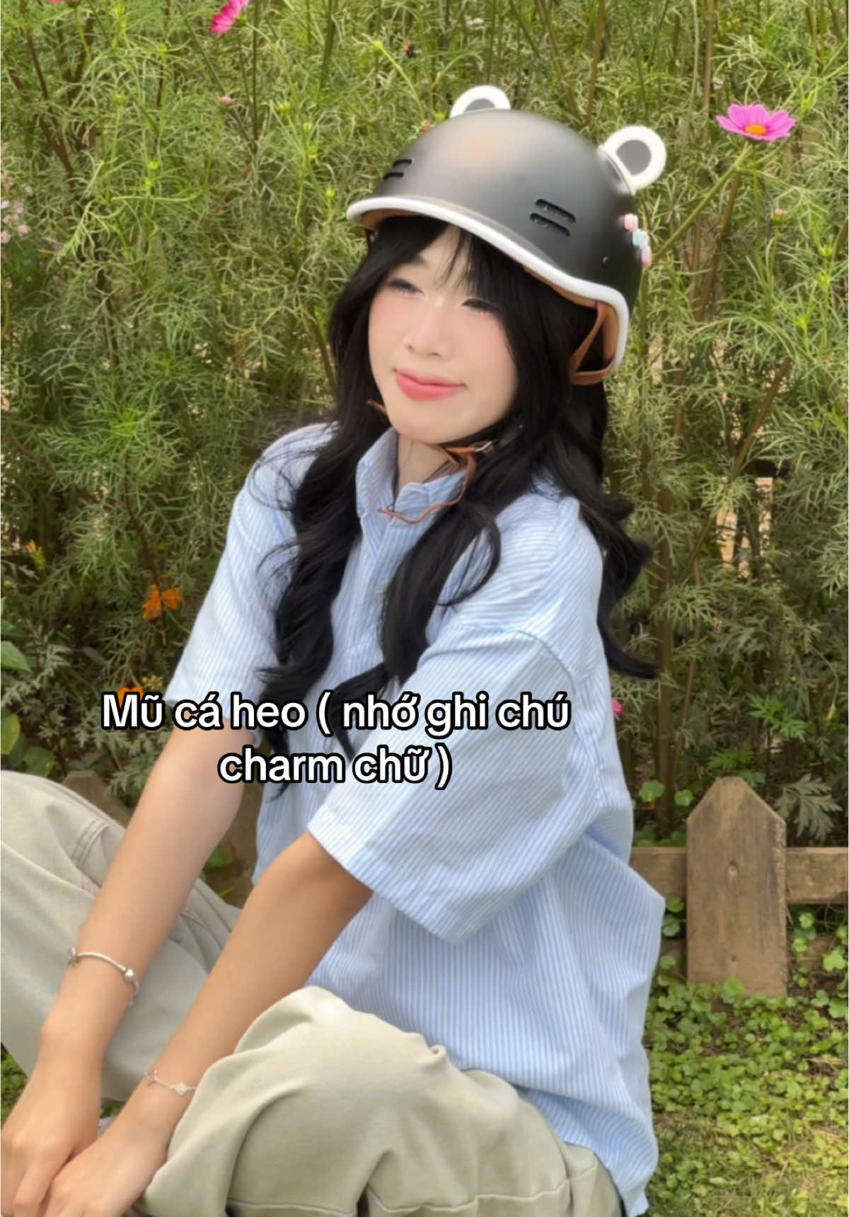 Nón bảo hiểm cá heo dễ thương 😙🎀 #review #xuhuong #thoitrang #outfit #fyp #viral #nonbaohiem #mubaohiem 