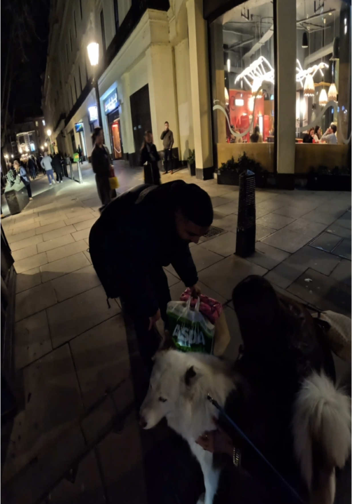 Interactions with my dog!!  #husky #viral #pets #fyp #doglover #london #foryou #violasnow #fypp 