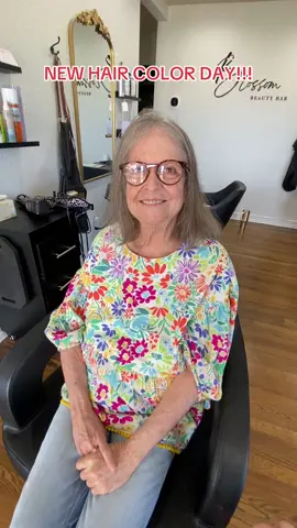 What do you think of Sher-Bears hair makeover?  She loves to read your comments! Thanks to @SavWall 💀 for Sher-Bear’s beautiful transformation! #iwantfriends #senior #sherry #trending #beauty #curls #keepsmiling 
