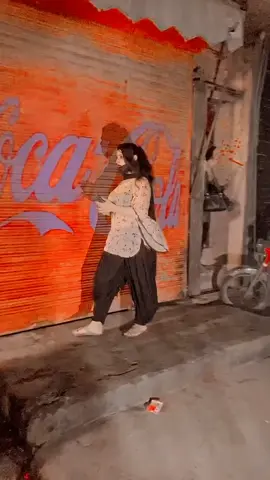 #Jara batao yah Lahore ki kaun si jagah hai