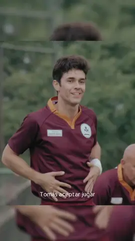 El padre Tomás jugador de rugby 🏉 #clip #escena #esperanzamia #amor 