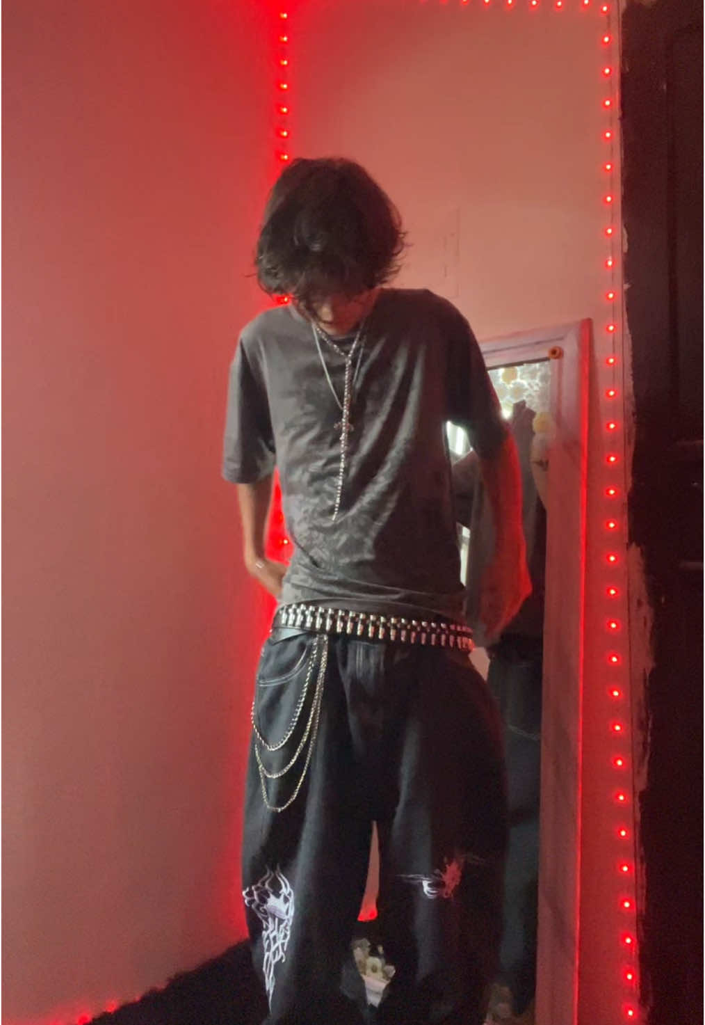 Me deem dicas pra melhoras os fits    #emoboy #vaiprofycaramba #eu #outfit #arrumesecomigo #nflopa #333 #