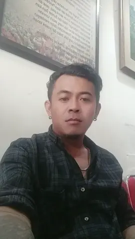 kalou ada duit semuaya ada ketika engga duit hilang semuya buat yang paham ajah ...