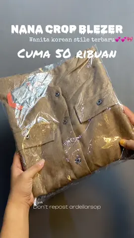 Emang ada blezer secakep ini ,khualitas bagus cuman 50 ribuan ,,bahan adem cocok untuk di pakai kmn mn ,,super elegan#promo #blousemurah #blezer #fypage #viralvideo 