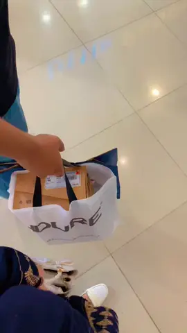#💍🌏wifeandhusband #shopping #tiktokviral #viralvideo #cuplelove 