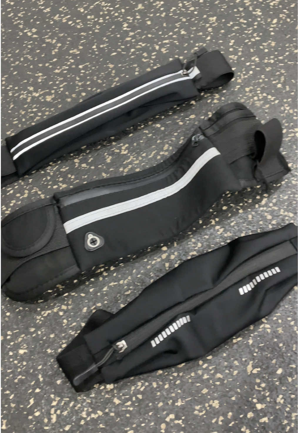 RESTOCK‼️ Water-resistant Luminous Running Belt ₱59-99 Only! Adjustable & big capacity! ##beltbag#runningbag ##waterproofbag##jogging#Running #Hiking #outdooractivities #sports #Fitness #waistbag 