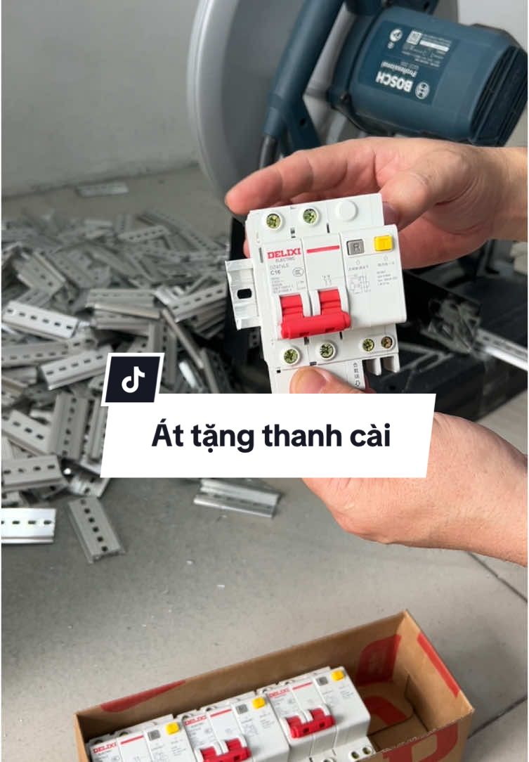 Aptomat dạng cài chống dò của Delixi #aptomat #aptomatthongminh #delixi #aptomatdelixi #diengiadinh #aptomatchonggiat 