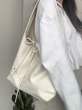 Rekomendasi tas sehari hari Shoulder Bag Kulit Seratus Kasual #shoulderbag #slingbag #tasbahu #tasselempang #taskulit 