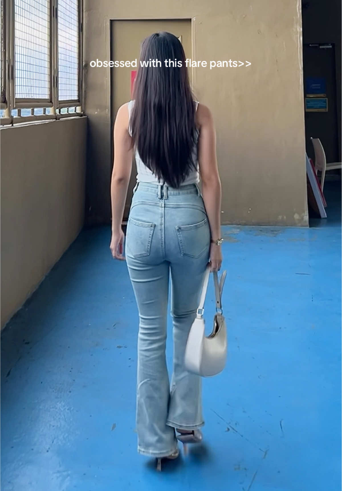 forever ko kayong bubudulin sa pants na to kasi sofer ganda naman talaga!!😩🫶🫶 #fyp #flarepants #flarejeans #flare #highwaistpants 