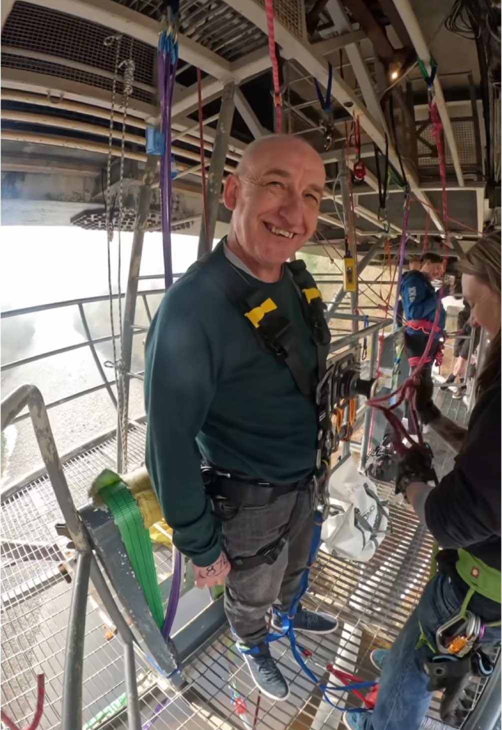 That scream😳 #highlandfling #Scotland #thingstodoinscotland #bungee 