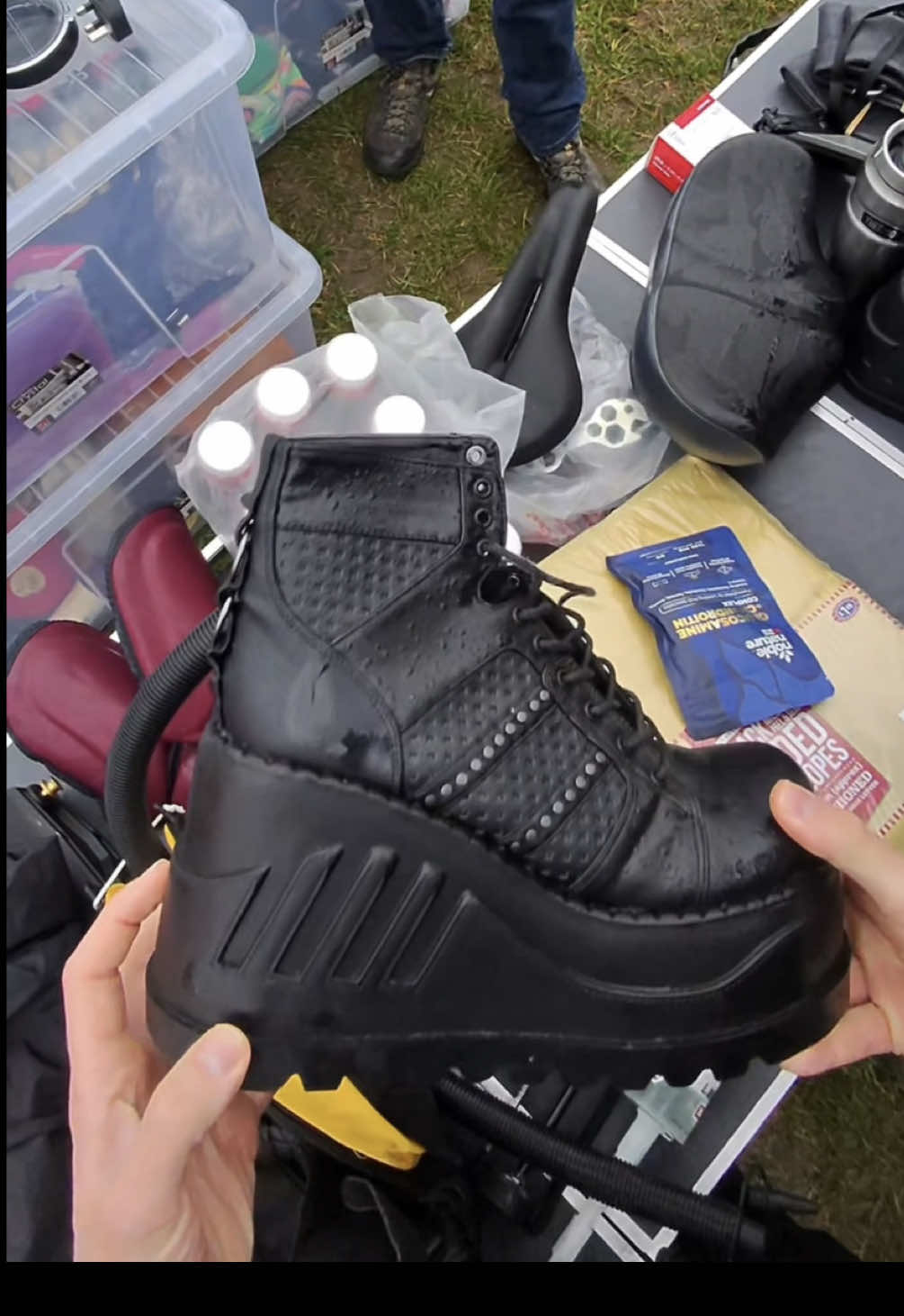 So I don’t always find much at the carboot sale, last Sundays carboot due to bad weather meant it wasn’t too busy and ended up leaving with nothing! But that’s just how it is sometimes #thecarbootguy #carboot #carbootsale #carbootsaleuk #carbootfinds #carboothaul 
