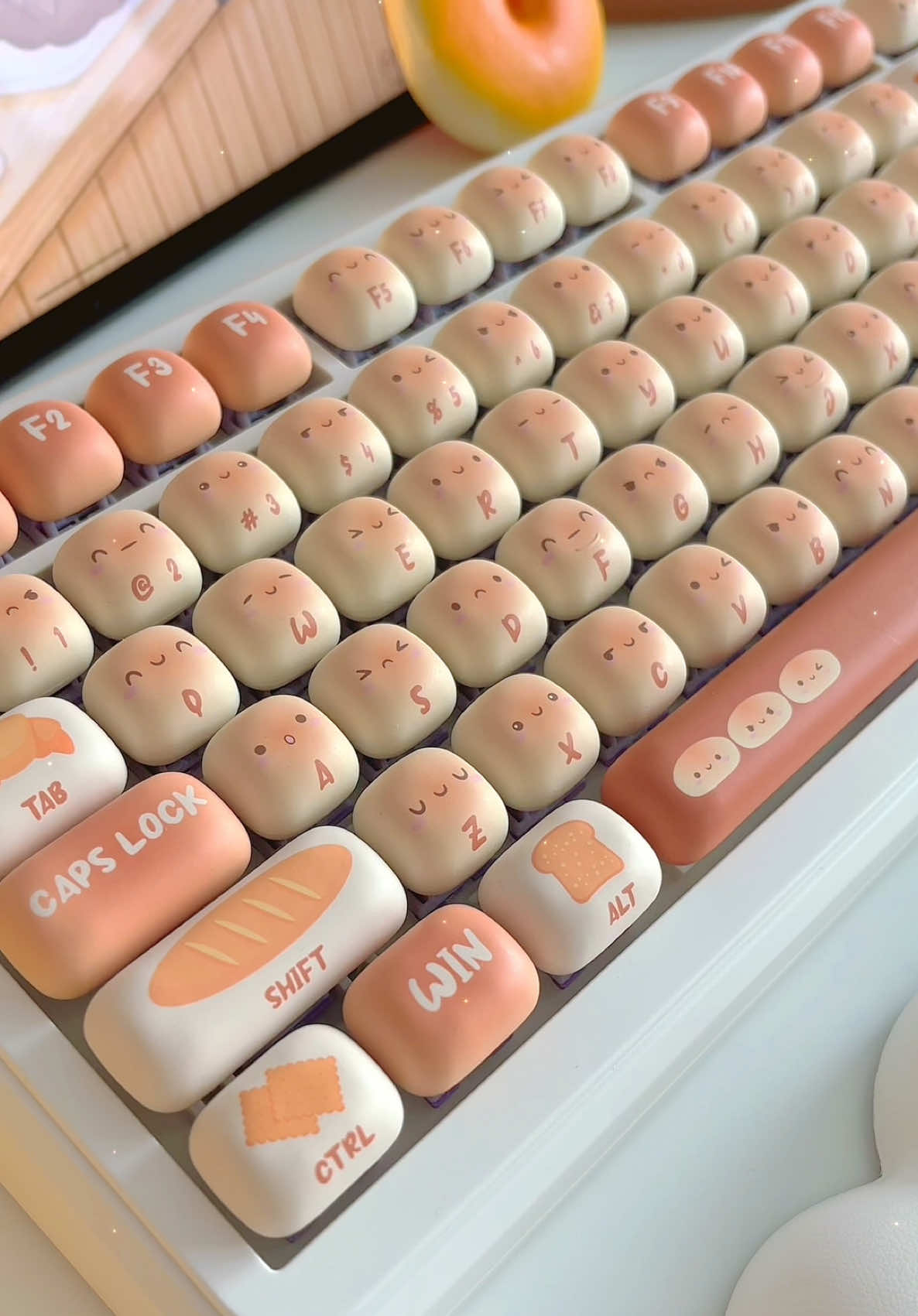 akko bun wonderland keycap 🍞🥖🥨🥐 so cute and yummy 🤤 #akko #bunwonderland #keyboardasmr #keyboard #typing #typingasmr #cute #kawaii #aesthetic @Akko 