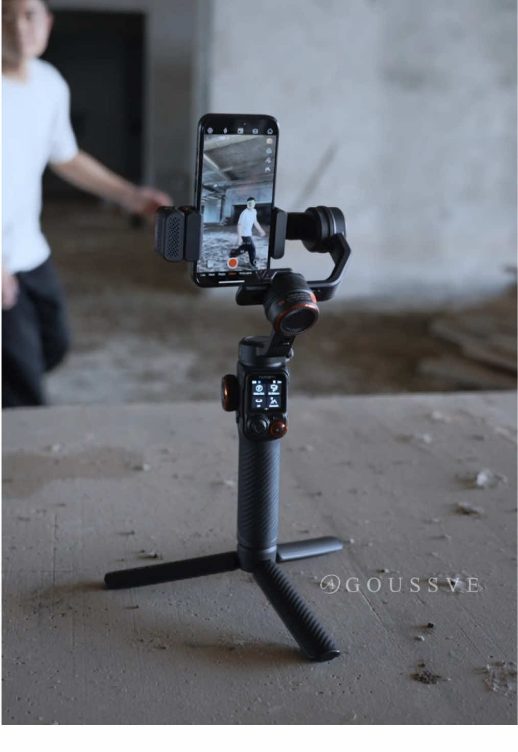 Hohem iSteady M7 Gimbal Stabilizer - Effective and smart anti-shake gimbal for phones, Don't miss out. #hohemm7 #filming #phonefilming #gimbaldientientphone #gimbal #hohem #hohemlsteadyM7 #unbox #selfie #gimbal #stablizer #tech #contencreator #fyp #film #videographer #usa_tiktok 