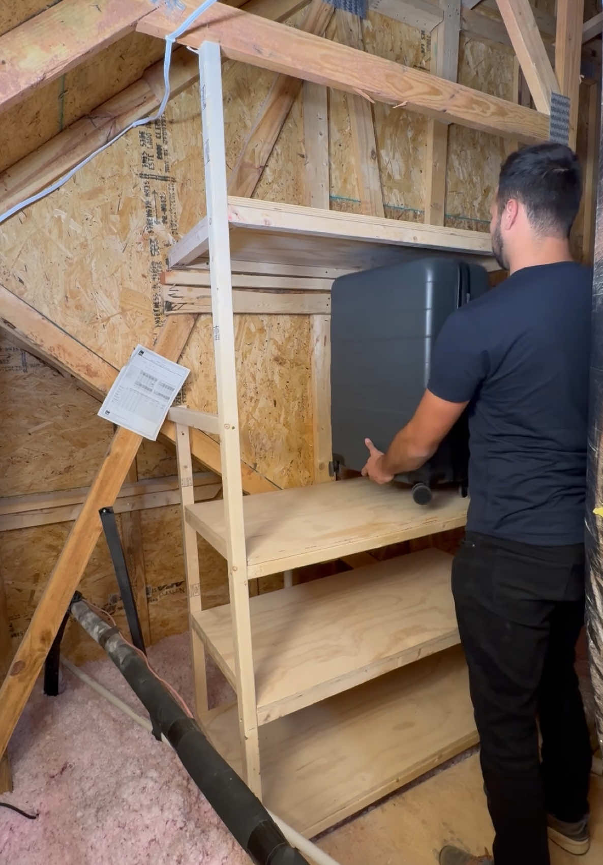Definitely going to need a shower after this build. I may make it look glamorous but you do work up quite the funk when building. So before I show y’all the big reveal I shower with @harrys Body Wash, which is available at @target.  #HarrysPartner #HarrysBodyWash