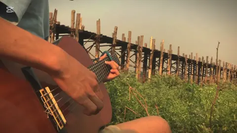 မောင်ပေးတဲ့အချစ်ပြန်ဆပ်ခဲ့ပါ #guitar #myanmarsong #guitartok #fingerstyle #foryoupage #foryou 