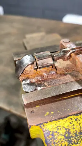 make a hole  #welding #projects #tools#bending #bendingmachine #fyp 