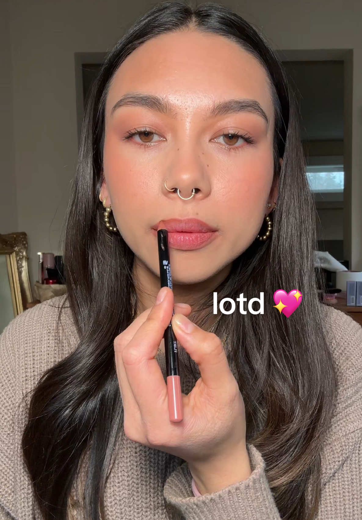 Looove this lip combo so much! @Saie lip liner in flirt & @Kaja Beauty matte lip balm in my heart 💖 #lotd #lipoftheday #matteliptint #lipliner #kajabeauty #saiebeauty #lipcombo 