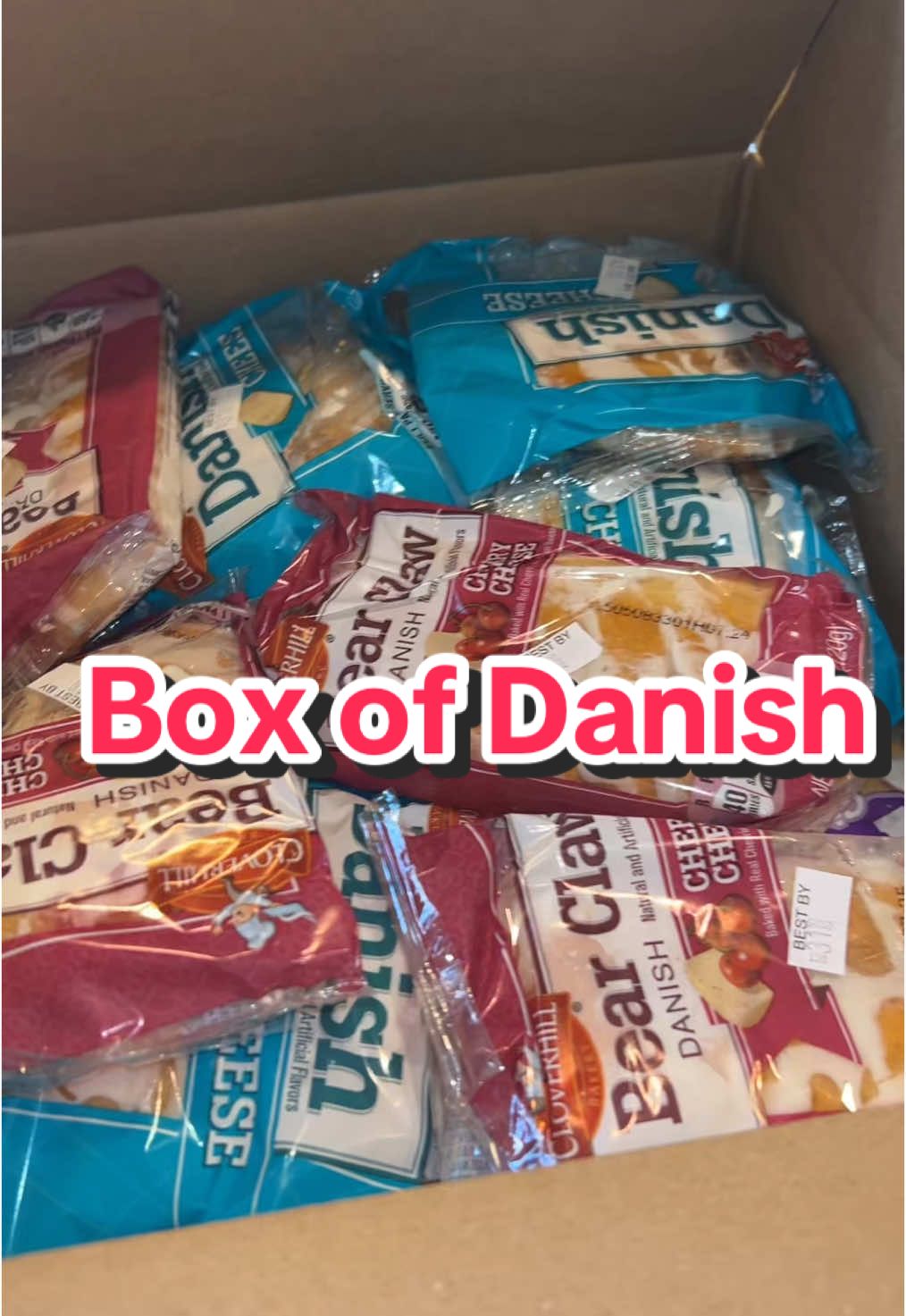Full box!!! #creatorsearchinsights #tiktokshop #tiktokshopfinds #danish #cloverhill #cloverhillbakery #bakery #danishtreats #danish #bakerygoods #treats #snacks #tiktokshoptreats 