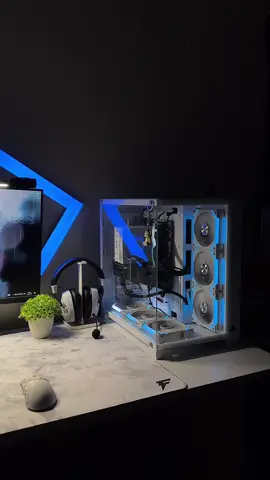 Thanks for 1k 🤍✨‏ ##CapCut##foryou##اكسبلور##viral##explore##سيت_اب##GamingSetup##setup##song##pcgaming##techtok##phonk##white