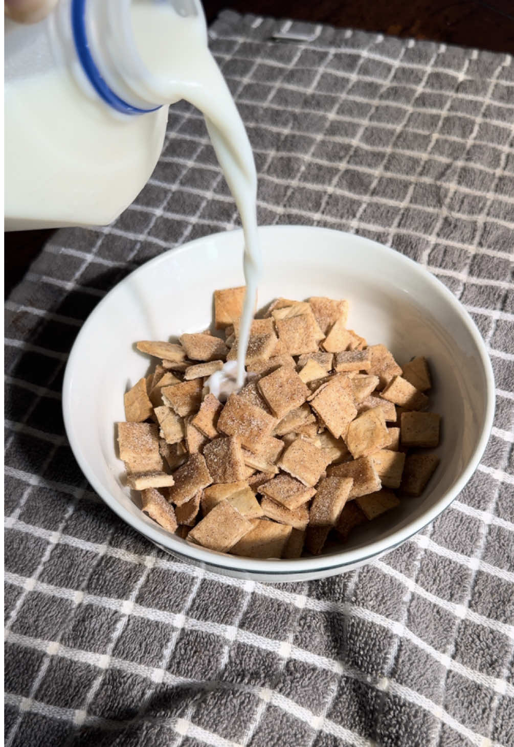 Replying to @divineluxecreatio  Homemade Cinnamon Toast Crunch Recipe by Lily Payen * 1¼ cups all purpose flour * ﻿﻿4 tbsp unsalted butter, cold, straight from fridge * ¼ tsp salt * ﻿﻿⅛ tsp ground cinnamon * ﻿﻿2 tbsp maple syrup * ﻿﻿2 tbsp cold water  #cereal #recipes #homemadecooking #breakfast #breakfastrecipes #cinnamontoastcrunch 