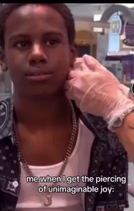 The way bro smiled 😂😂#funny #humor #following #views #fail #fyp #starwarsfan #fatkid #clips #american #earrings #toilet #funnylaughsound #tik_tok #followup #following #laughing 