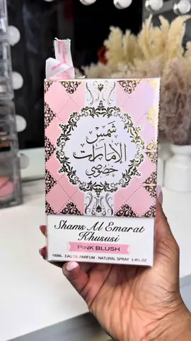 This is such a cute bottle 💕💕💕 #pinkblush #perfume #perfumetiktok #perfumetok #pinkblushperfume #fyp 