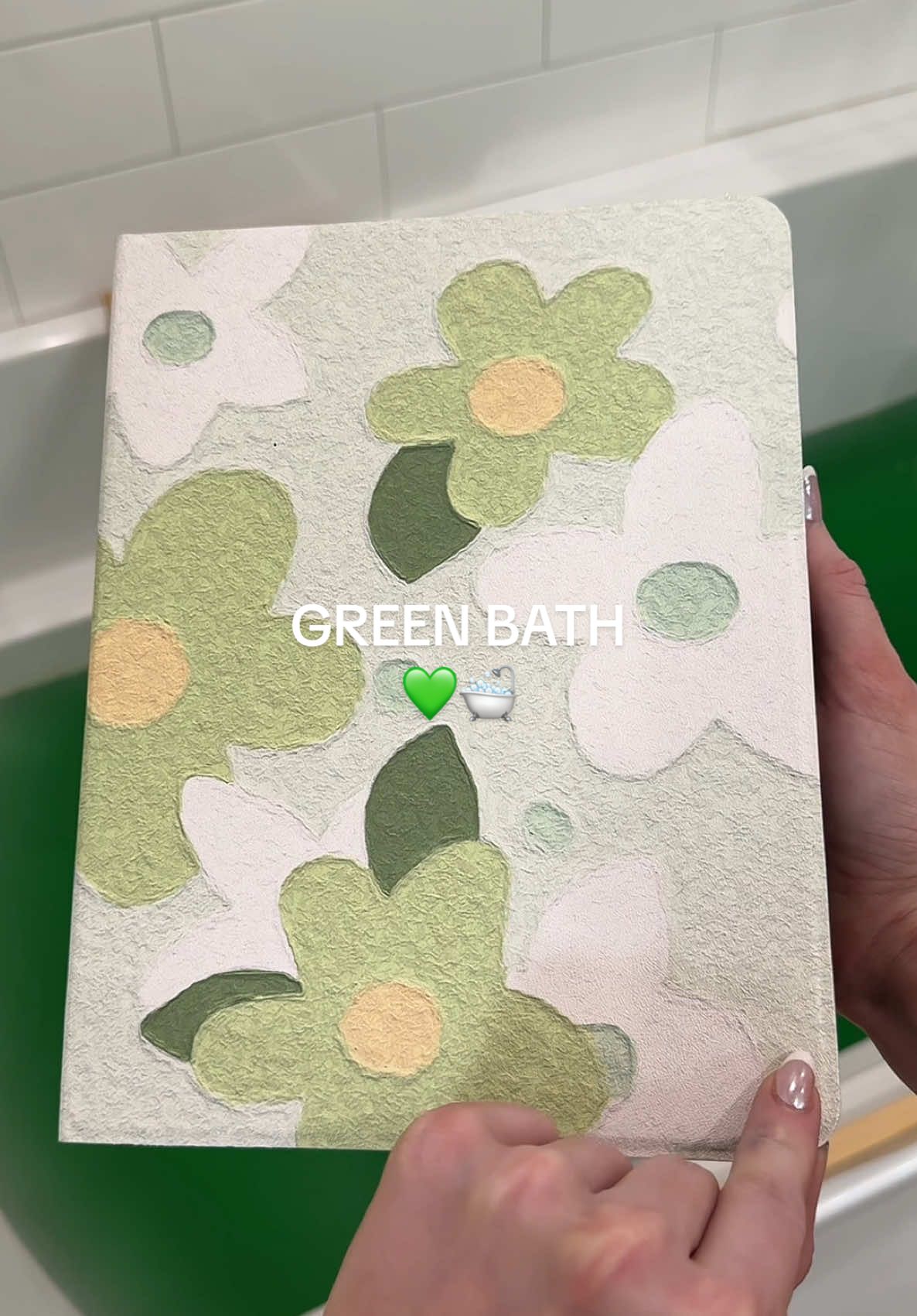 green bath *asmr version* 💚🛁🫧 #trufrupartner #bath #green #asmr #asmrsounds #relaxingasmr #SelfCare #bathtok #nightroutine #girlythings #thatgirl #relaxingvideos #satisfyingvideo @Trü Frü 