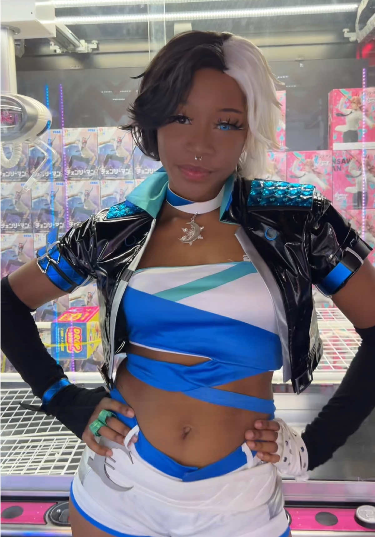 Chat it’s literally Round One 🤭 #lunasnow #marvelrivalsclips #marvelrivalsmemes #marvelcosplay #fypage 