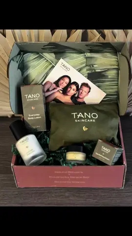 @TanoSkincare is natural skincare, powered by banana sap and backed by science.  I bought their travel kit to try out this skin care that I have been hearing so much about. After watching a live session from the brand founder, I was immediately sold and moved from hearing their origin story.  I’ve been using the Age Well Face Cream and the Everyday Body Lotion for just over a week now, and I literally cannot believe my eyes. I have already told my husband that I am ordering a full size of both after payday! 🥰 #naturalskincare #bananasap #skincaremagic #scienceisfun #natureisfuckinglit 