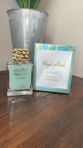 Smelling like clean baby powder, fresh out the shower, then I suggest you give this perfume a try. The shipping was so fast. #intenseoud #instenseoudsweetpowdery #babypowderscent #arabianperfume 