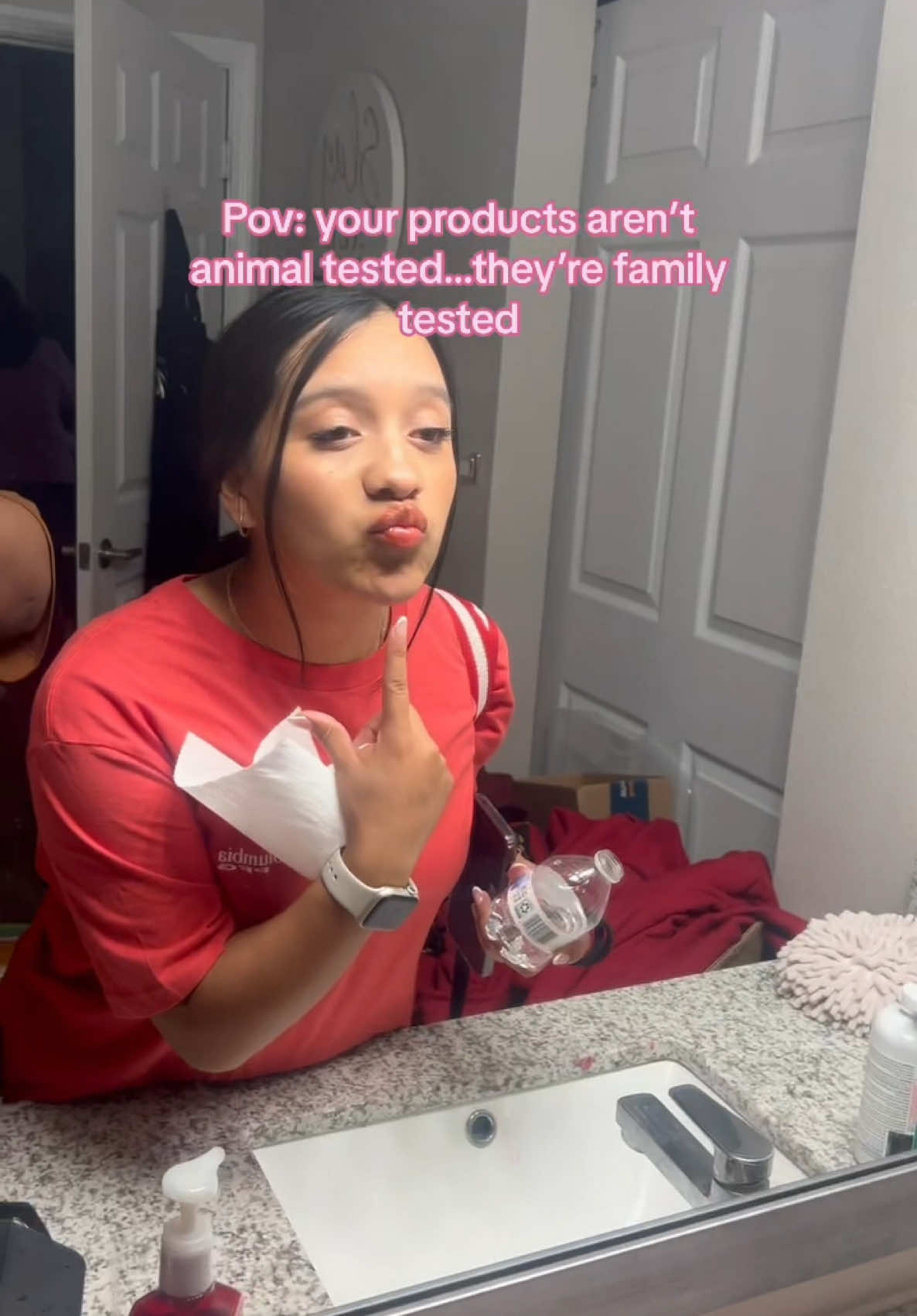 The first testing for the lip plumper!! The final formula is now available!! #lipplumper #lipplumpergloss #makeup #plumplips #biglips #SmallBusiness #lipplumper 