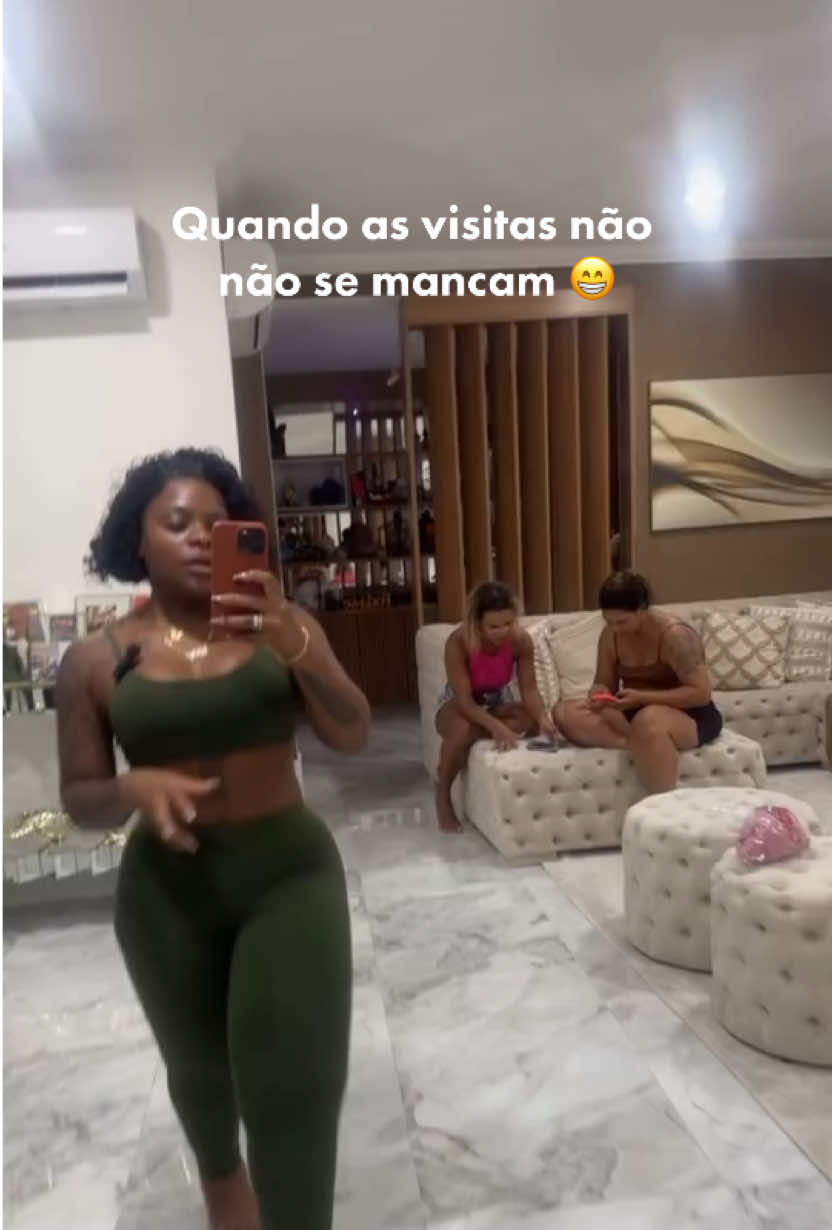 Euuu sou JoJo 🤣🤣🤣 vocês estão demais RS