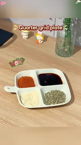 Four-compartment seasoning plate is suitable for putting onions, ginger and garlic, and it is also good for eating hot pot barbecue.#plate #seasoningplate #Sigeplate #Quadrilatedplate 