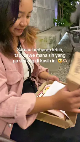 Cewe mana yg ga seneng di kasih ginian? #fyp #kadopacar #bantalpenghangat 