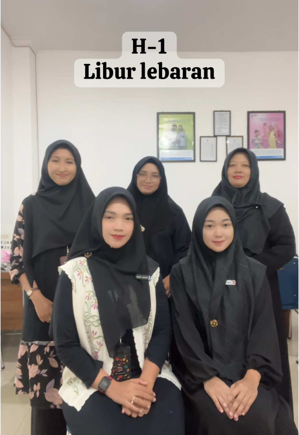 Nakes mana yang libur pas lebaran? Sini absen dulu !#liburlebaran #nakes #bidanara #fyplebarannakes 