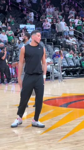 Booker on 🔥 #warmups #NBA #nbabasketball #booker #devinbooker #phoenix #suns #celtics #viral #viralvideo #fyp #fypシ #sports #foryoupage 