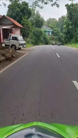 Ada yg sering lewat jalan ini  #cikeusik #cikeusikkuningan #cidahu #kuningan #kuninganjawabarat #kuninganjabarhits #kuninganrepost #kuninganhits #kuninganjabar #fyp #fypage #fyppppppppppppppppppppppp #fypシ゚ #fypp #fyppp #fypシ゚viral🖤tiktok #fypツ #fypppppppppppppp #foryoupage #xybca #lagusunda #kotakuninganjawabarat 