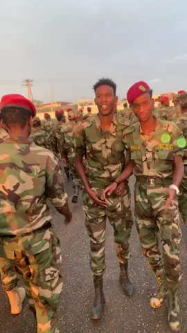 #hal fariin ureeb ciidanka qaranka somaliland ❤️🤍💚🤴🥷🏻#hablahasomaliland❤💬💚 @🦁Arka  qarnka  🥷🏻🗡️ @mujaahidad snm💚🤍❤️ @Buuxbindhe💚🤍❤️ @MALATARI🦅JOKER 🥷 #hablahasomaliland❤💬💚 