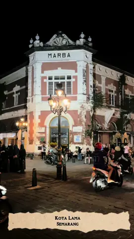 Pesona keindahan Kota Lama Semarang di malam hari 😍#kotalamasemarang 